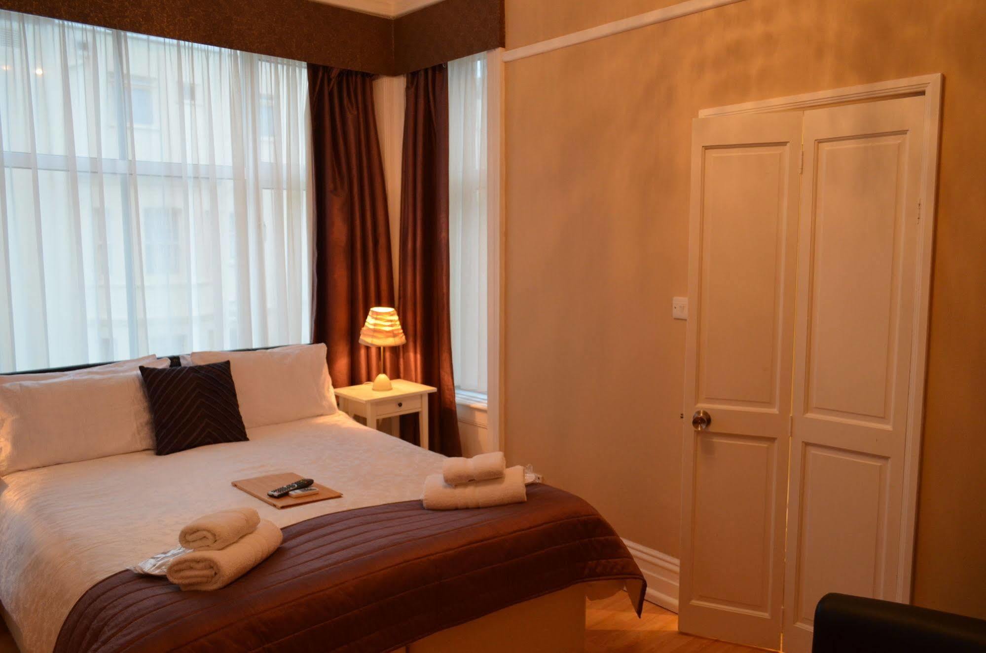 Shirley B & B 본머스 외부 사진