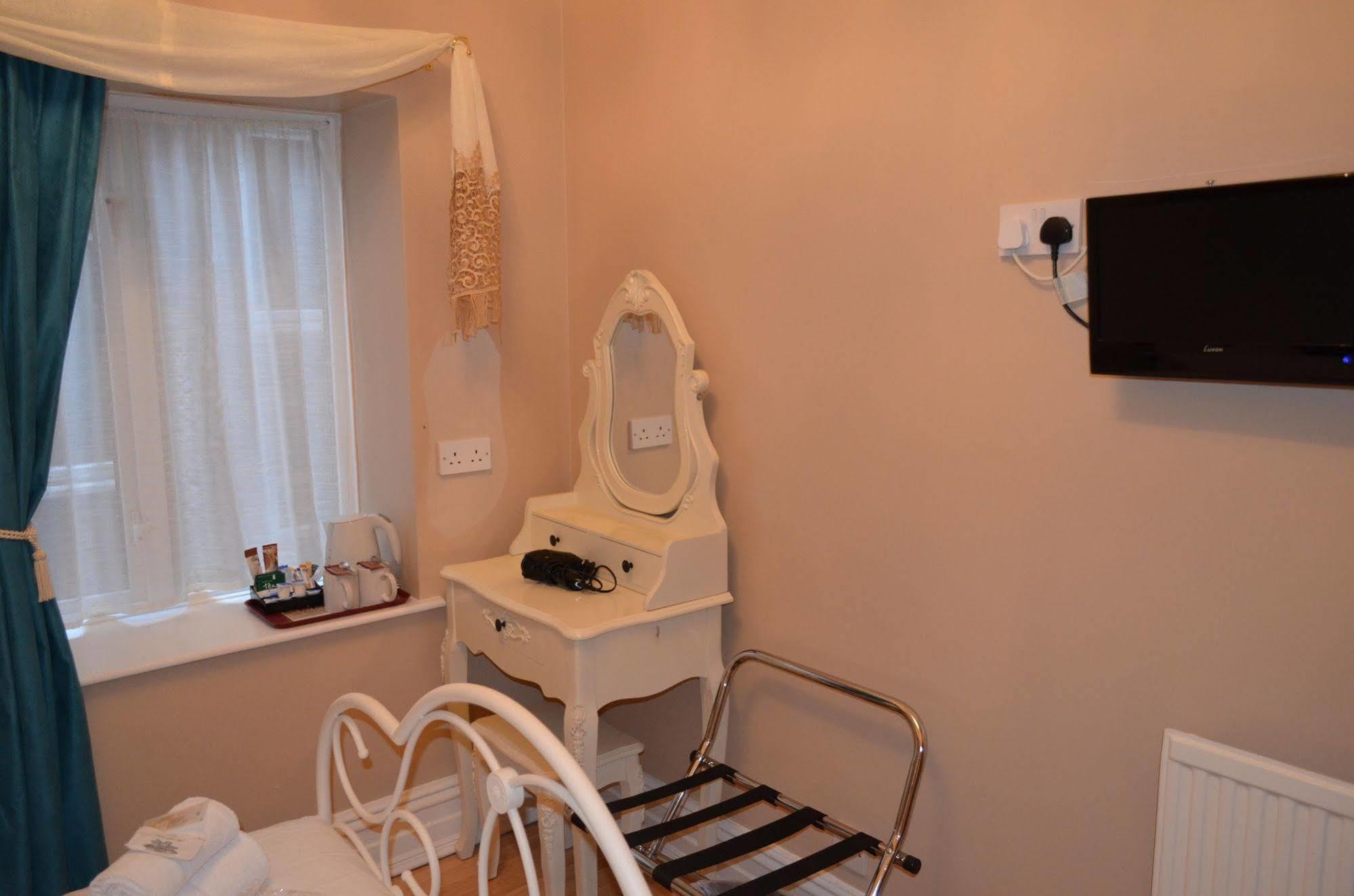 Shirley B & B 본머스 외부 사진