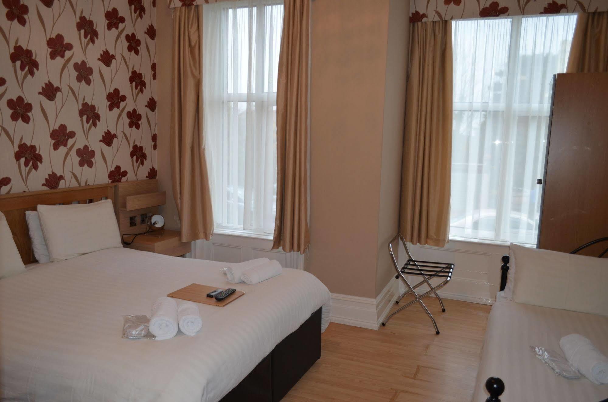 Shirley B & B 본머스 외부 사진